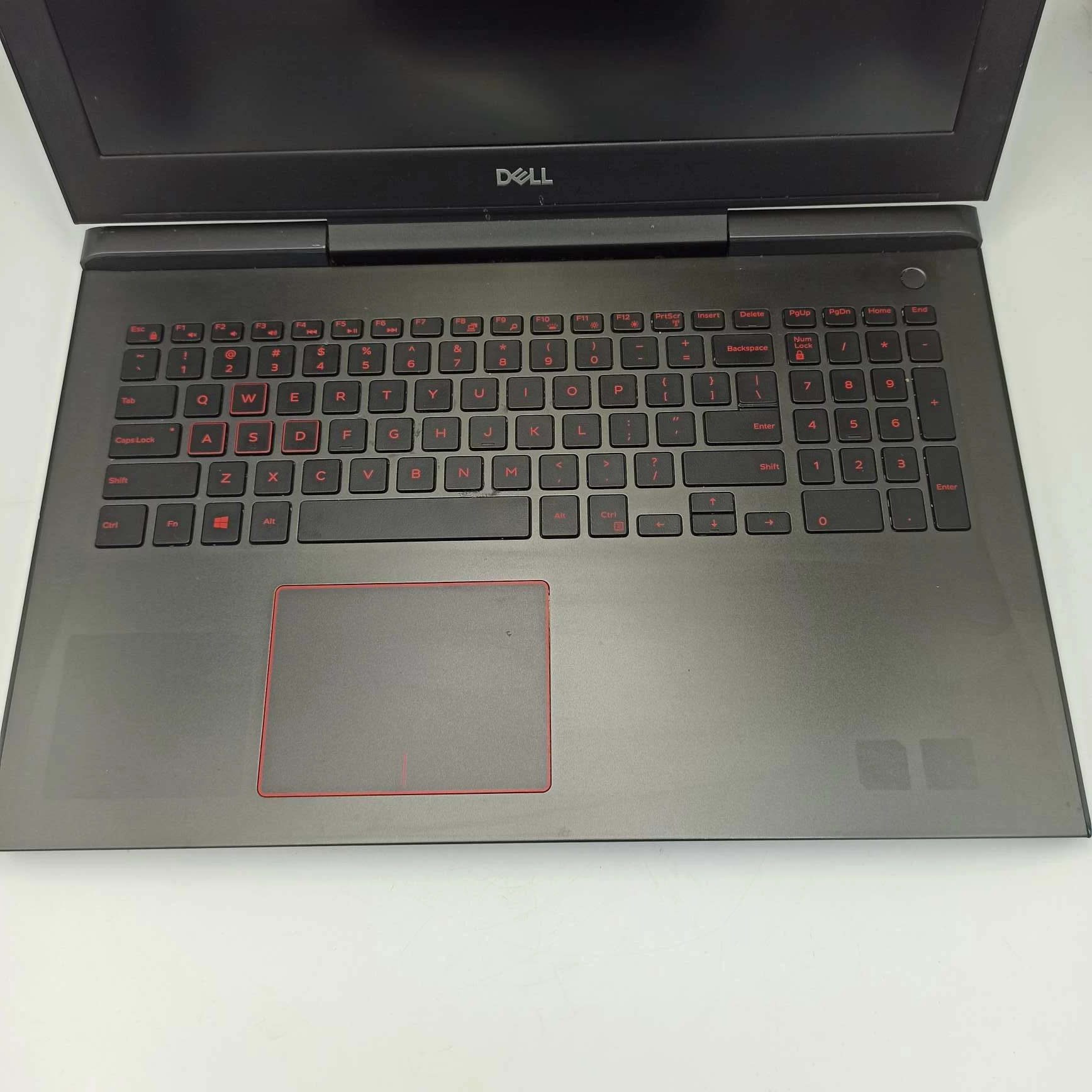 laptop-dell-inspirion-7577-i7-gtx1050ti-81tb-i7-przekatna-ekranu-1560