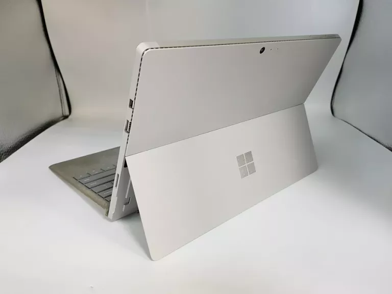 laptop-microsoft-surface-pro-4-i7-8gb-ram-256gb-typ-dysku-twardego-ssd