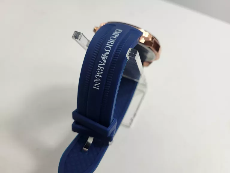 zegarek-emporio-armani-replika-wodoszczelnosc-ponizej-20m-wr20