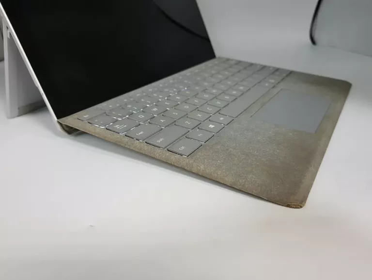 laptop-microsoft-surface-pro-4-i7-8gb-ram-256gb-liczba-rdzeni-procesora-nie-dotyczy