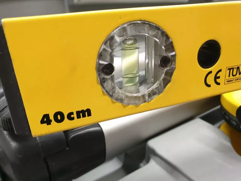 POZIOMICA LASEROWA TOPEX ZE STATYWEM