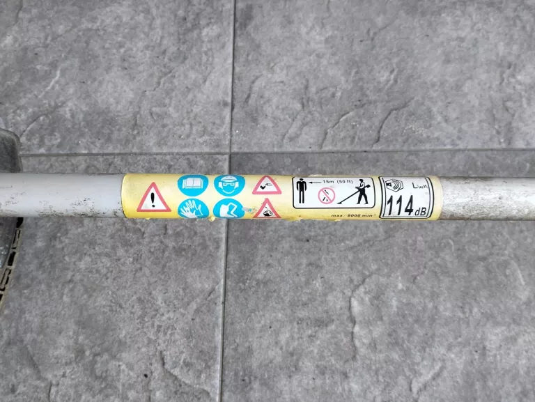 kosa-spalinowa-gazela-43ccm-waga-narzedzia-10