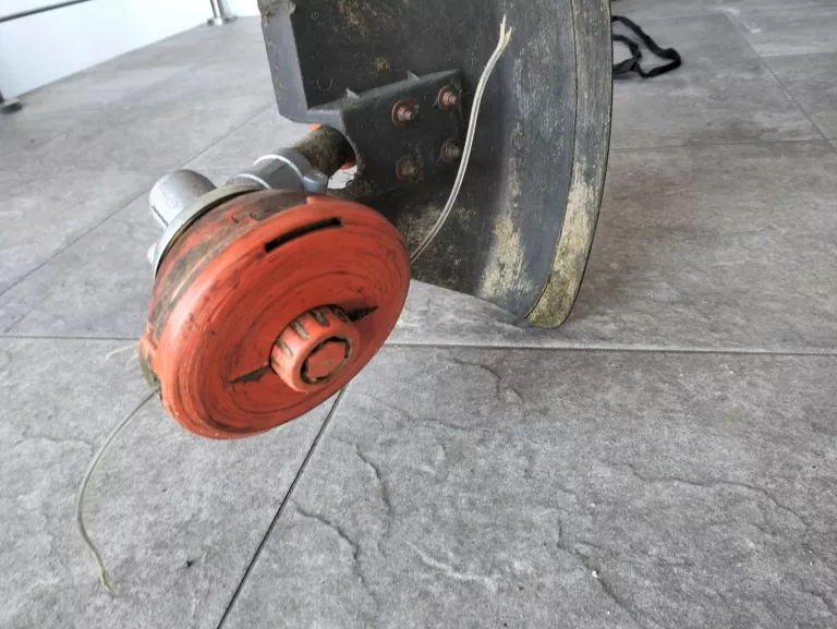 kosa-spalinowa-gazela-43ccm-zasilanie-spalinowe