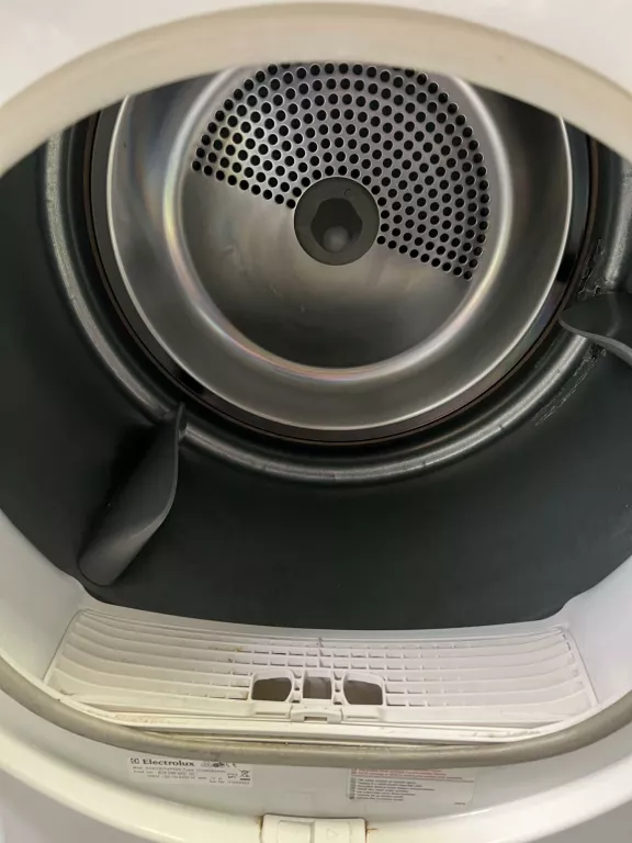 suszarka-do-ubran-electrolux-reverseaction-odbos-kolor-dominujacy-bialy