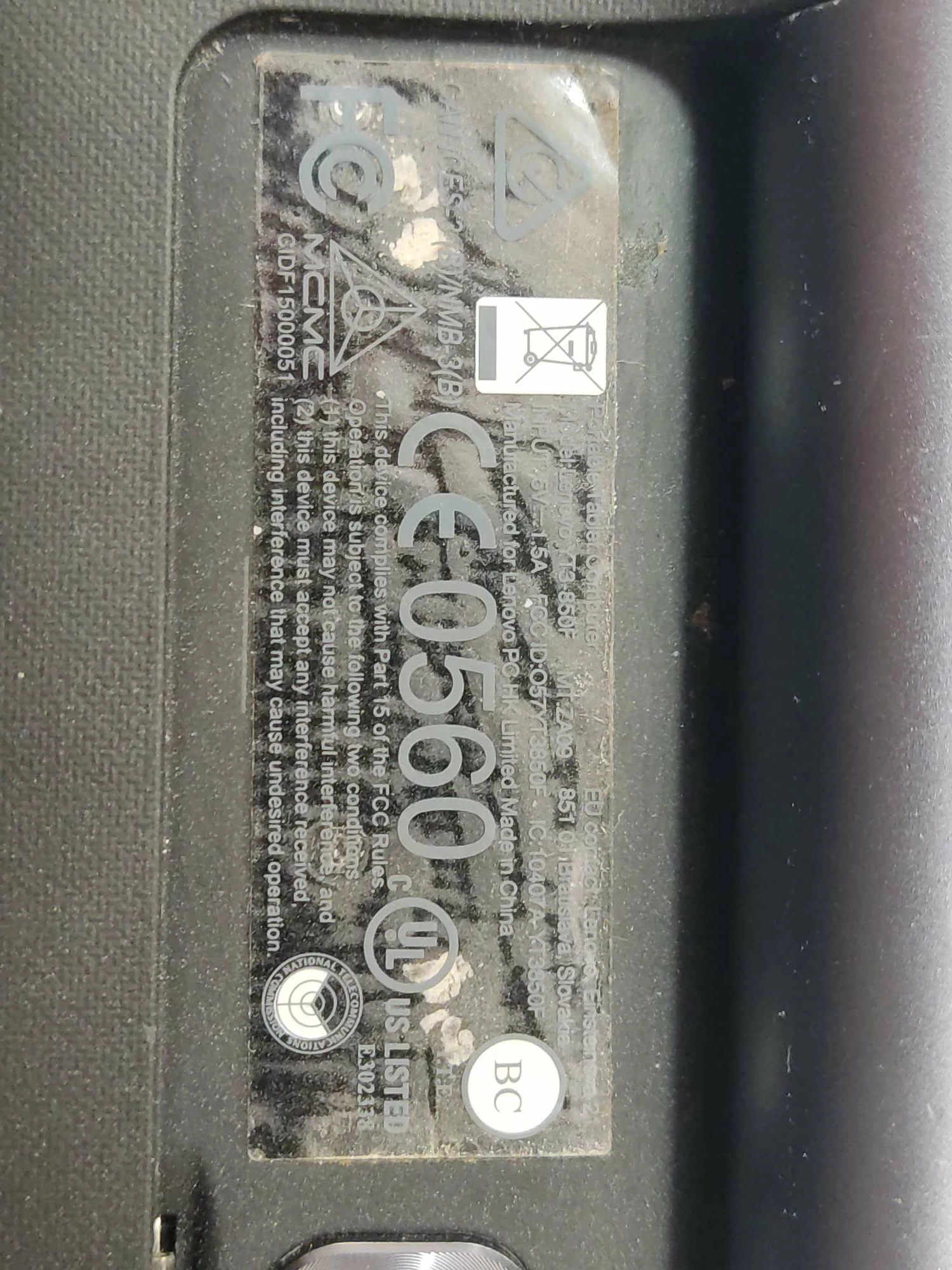 tablet-lenovo-yoga-3-yt3-850f-116gb-1280x800-px-transmisja-danych-3g