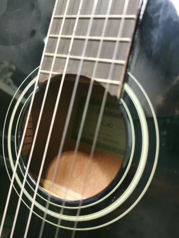 GITARA AKUSTYCZNA YAMAHA C 40 CZARNA