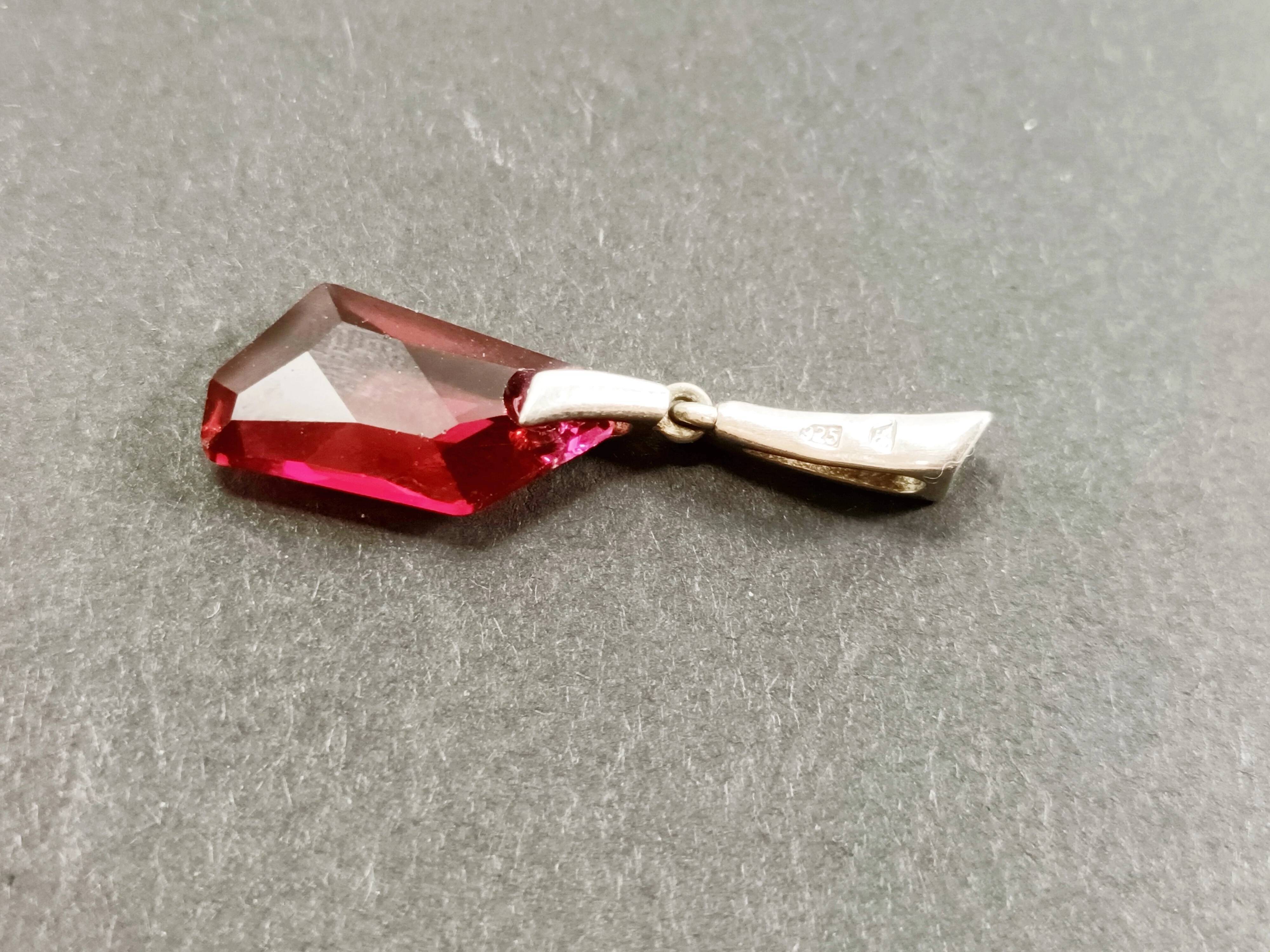 srebro-925-sz354-zawieszka-krysztal-fuksja-24g-material-srebro