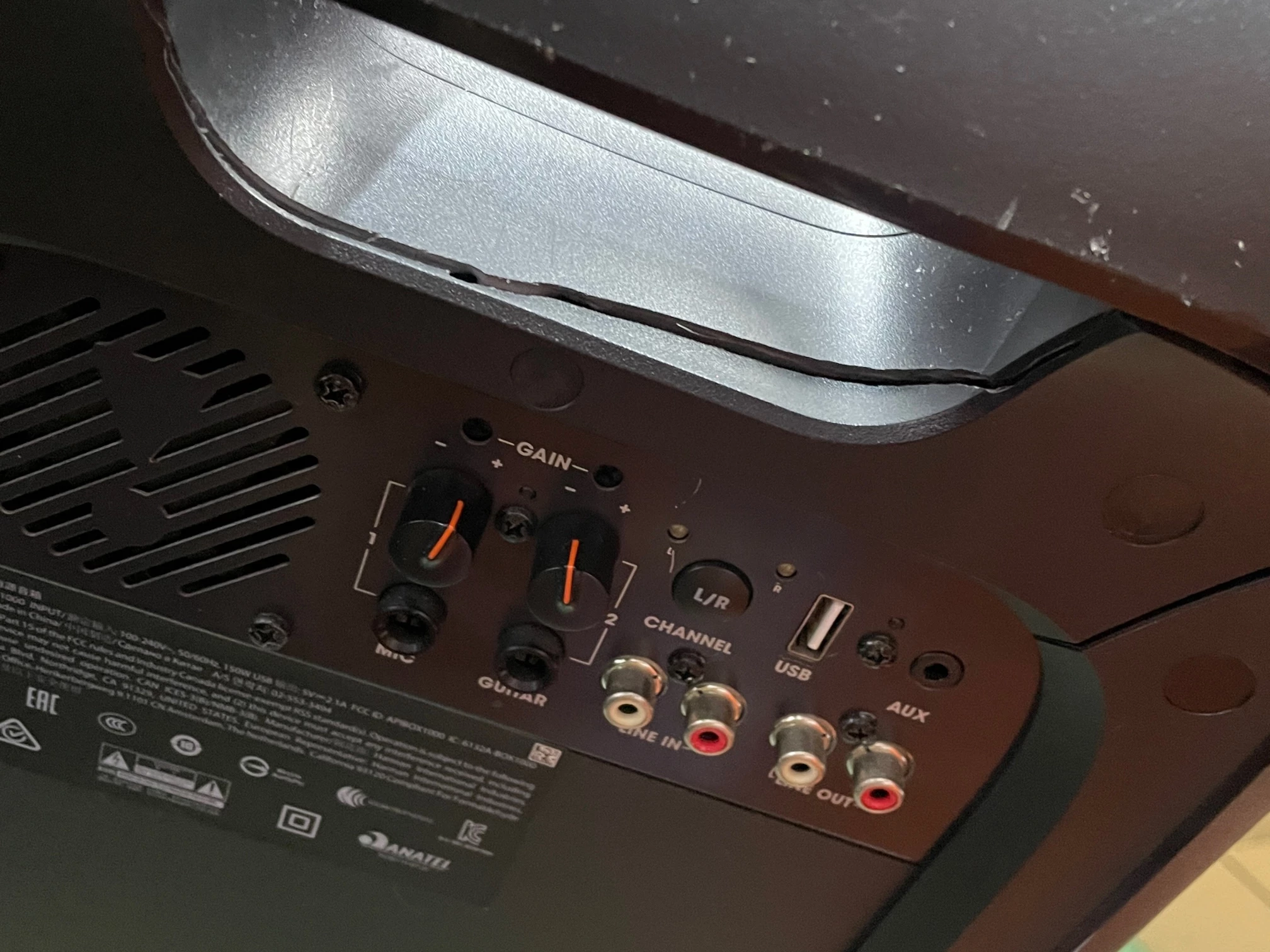 jbl-partybox-1000-przenosny-glosnik-bluetooth-stan-uzywany