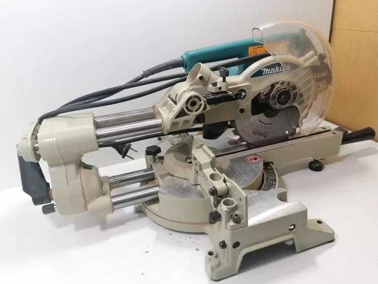 UKOŚNICA MAKITA LS0714 SIATKA IKEA NIEBIESKA