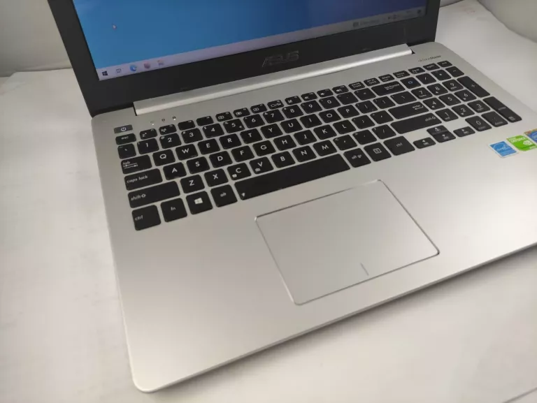 ASUS A551L I7/4GB/1TB/GEFORCE 840M ZASILACZ
