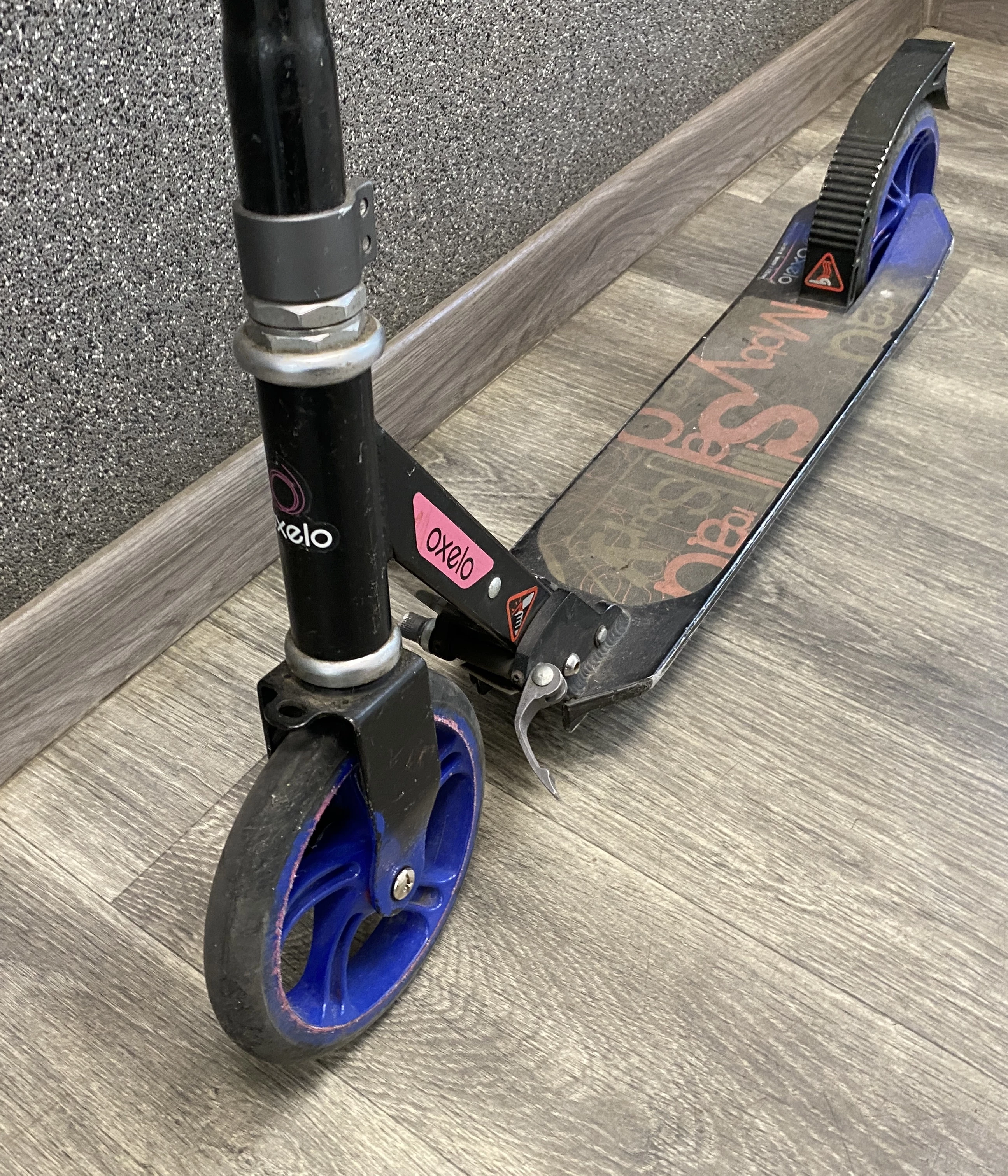 hulajnoga-dla-dzieci-oxelo-town-3-pink-stan-uzywany