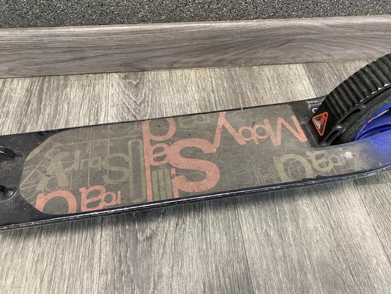 hulajnoga-dla-dzieci-oxelo-town-3-pink-kolor-rozowy