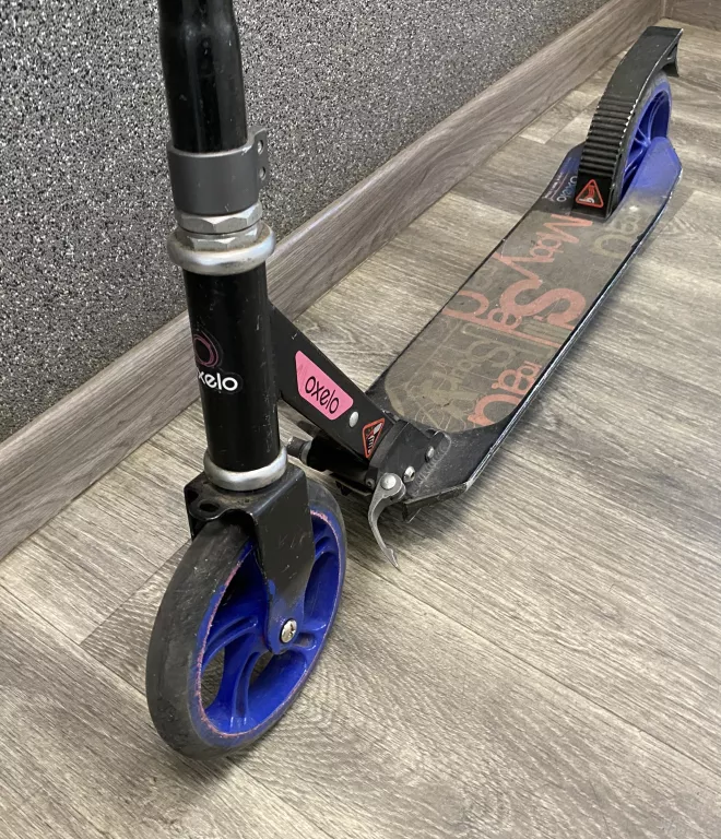 hulajnoga-dla-dzieci-oxelo-town-3-pink-stan-uzywany