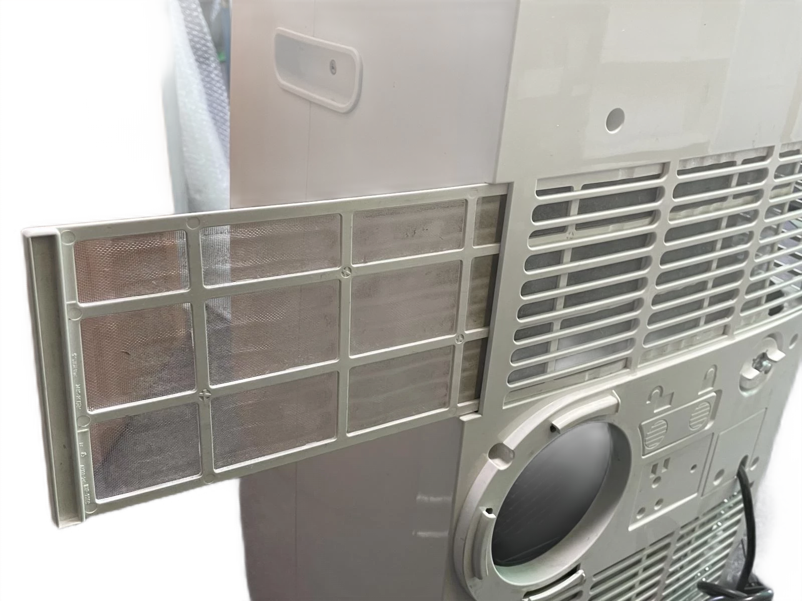 klimatyzator-przenosny-blyss-wap-22ec20-kolor-dominujacy-bialy