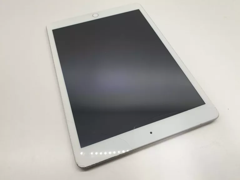 TABLET APPLE IPAD A2270 32GB WI-FI [USZK. SZYBKA]