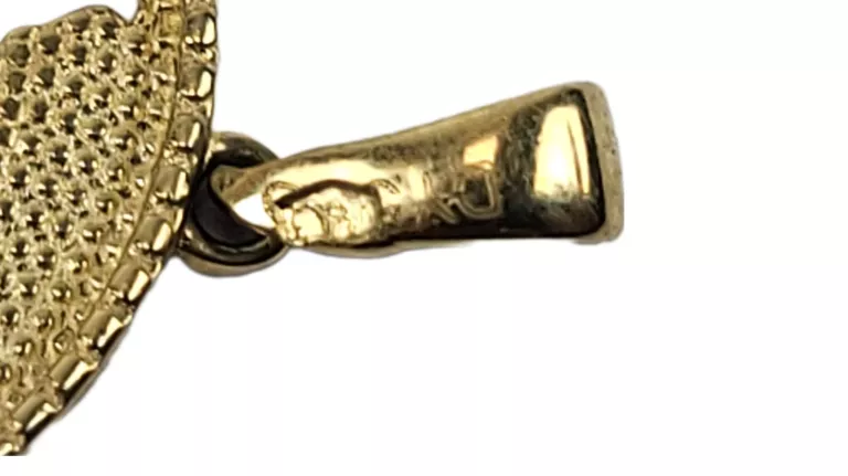 zlota-zawieszka-585-mapa-swiata-stan-1010-stan-uzywany