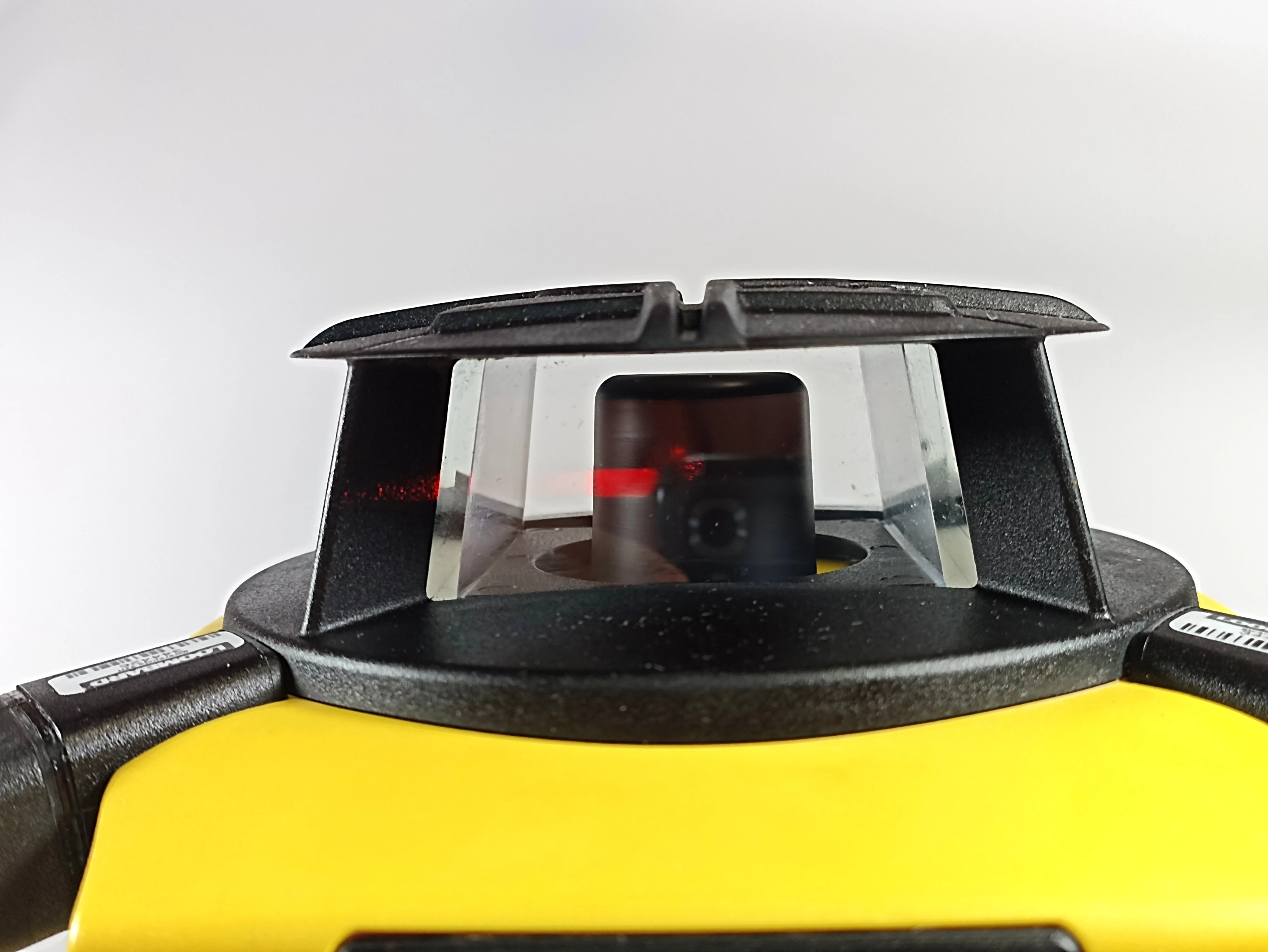 niwelator-laserowy-leica-rugby-640-rodzaj-niwelatora-rotacyjny