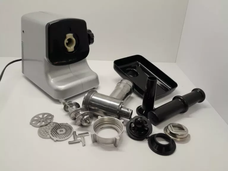 maszynka-do-mielenia-miesa-clatronic-fw-2684-pud-kolor-dominujacy-srebrnyszary