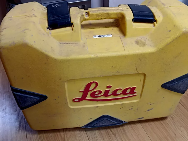 niwelator-laserowy-leica-rugby-640-marka-leica