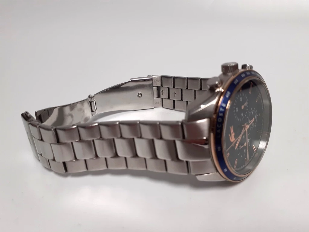 zegarek-lacoste-2011081-ksztalt-koperty-okragla