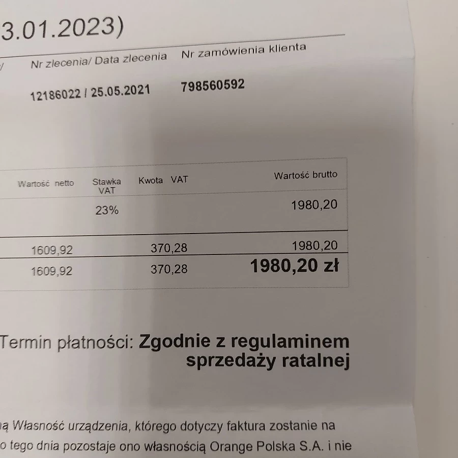 telefon-iphone-se-pudelko-faktura-ean-gtin-194252146033