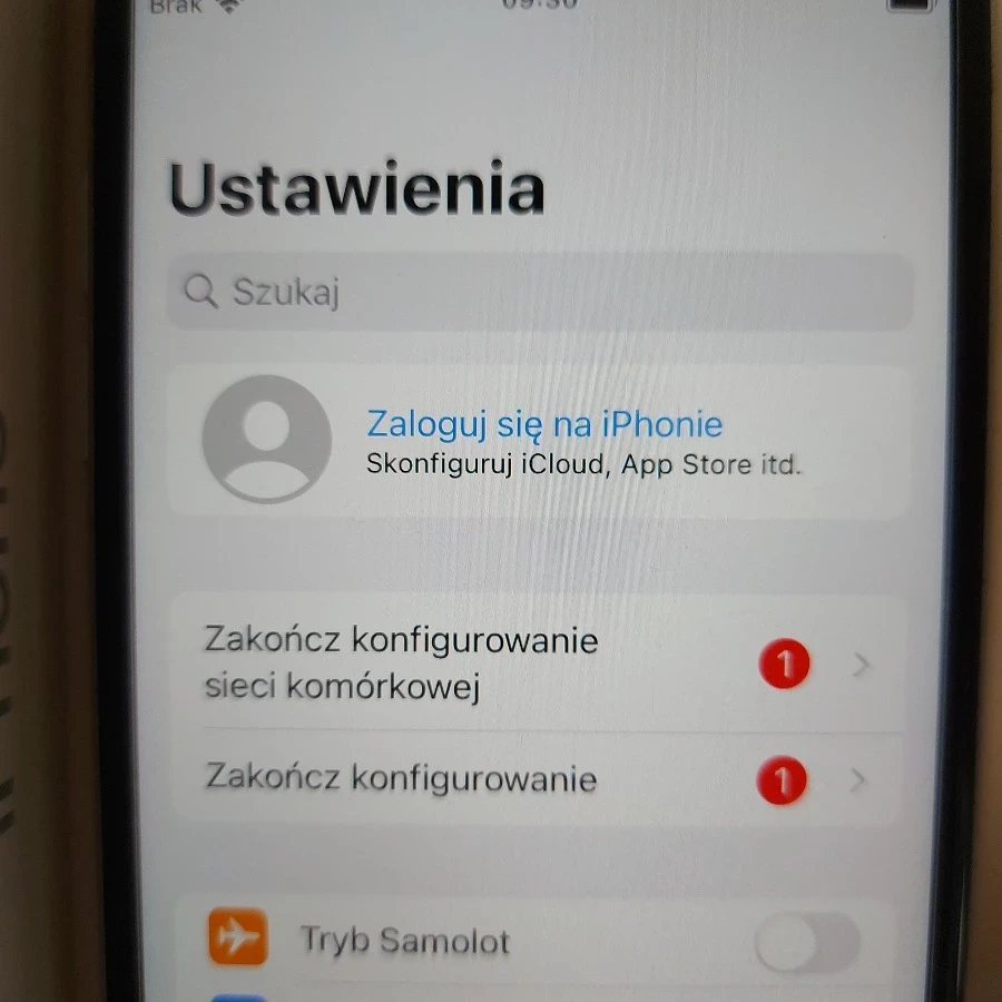 telefon-iphone-se-pudelko-faktura-typ-smartfon