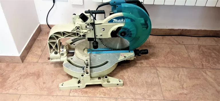 MAKITA LS1214L PIŁA UKOŚNICA STOŁOWA