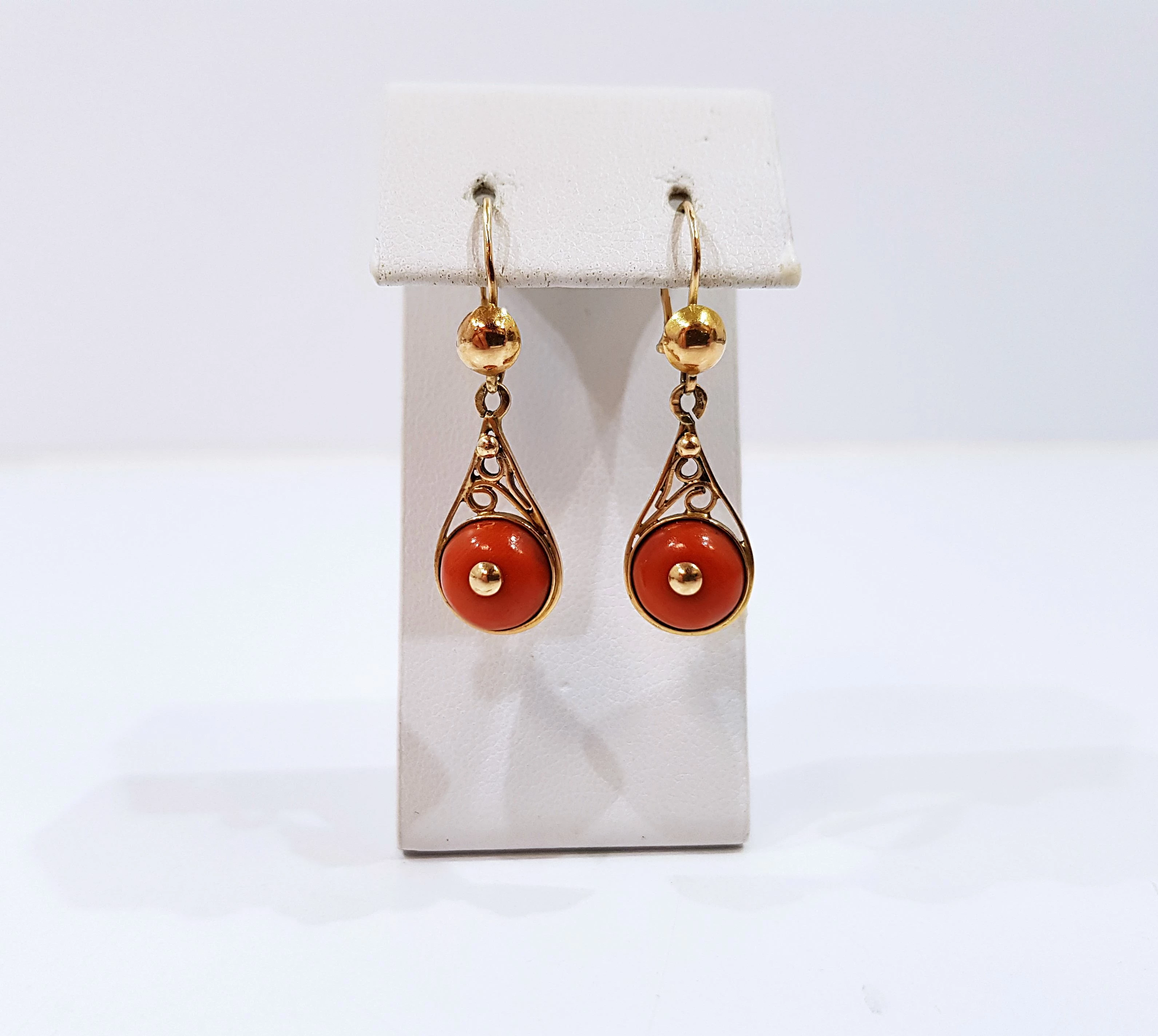 zlote-kolczyki-z-koralem-351g-583-meander-2a-warszawa