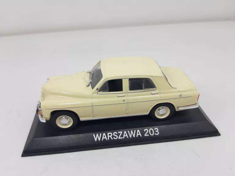 WARSZAWA 203 LEGENDY PRL SAMOCHÓD AUTO