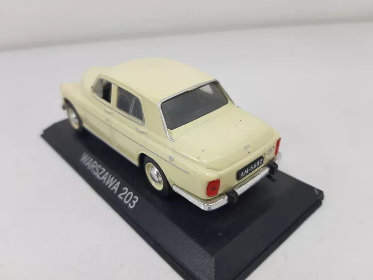 WARSZAWA 203 LEGENDY PRL SAMOCHÓD AUTO