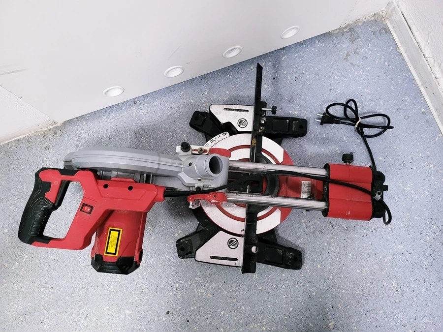 pila-ukosnica-meec-tools-009460-product-id-1407ba77-255d-456e-a44d-6e80b3222a54