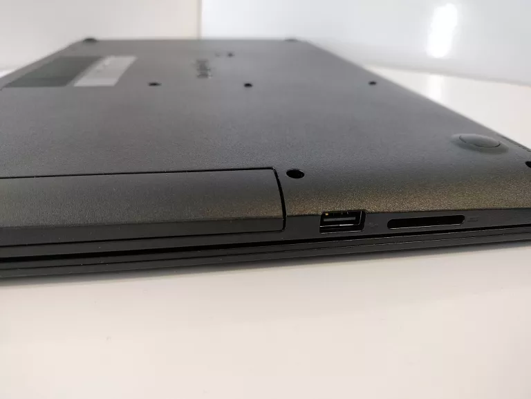 LAPTOP DELL INSPIRON 3793 INTEL I5 1035G1 8/512GB