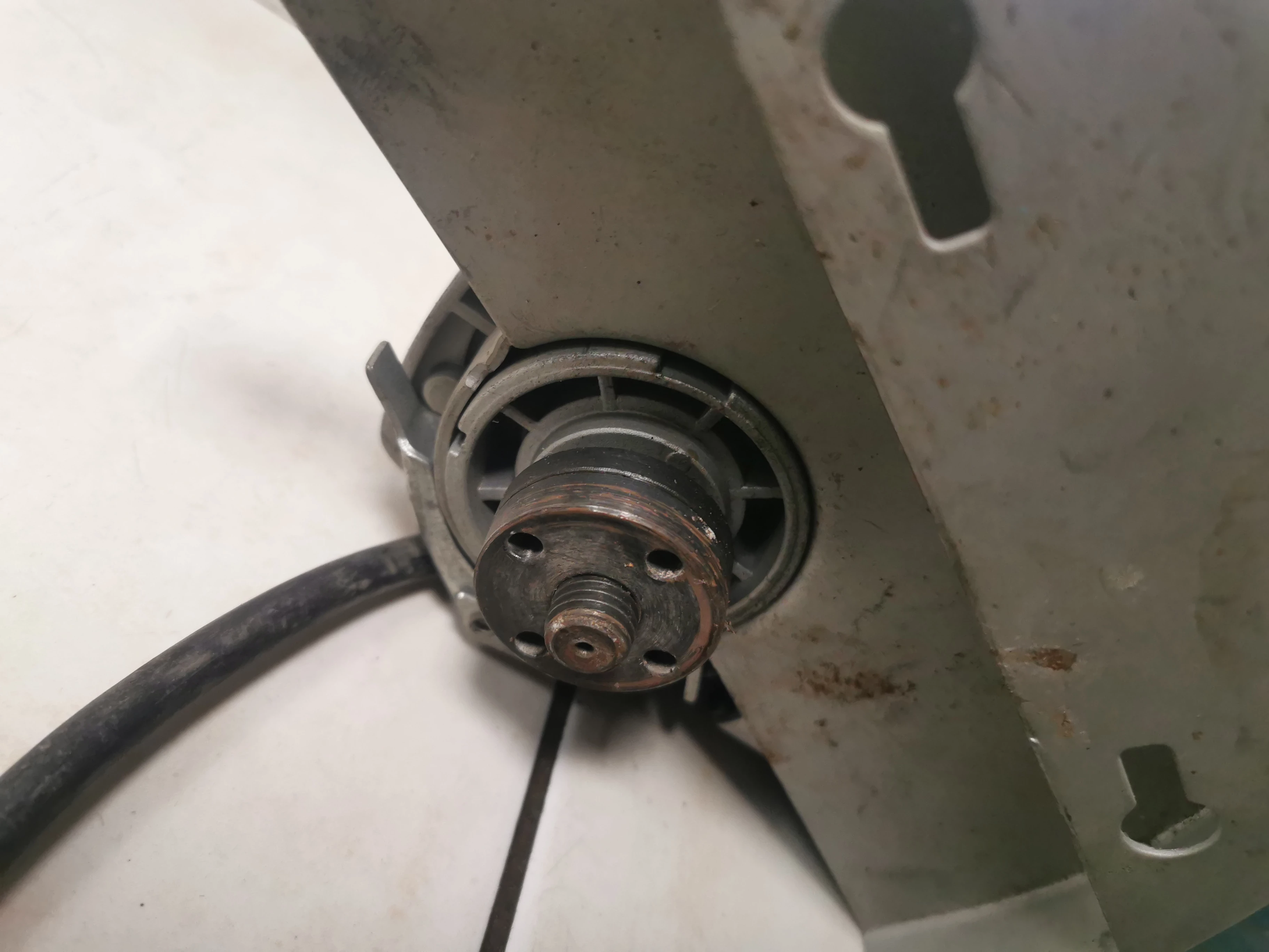 szlifierka-katowa-rsk0012-230mm-roschell-marka-roschell