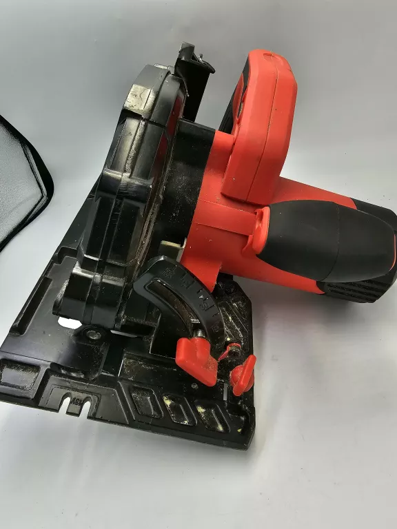 PIŁA ELEKTRYCZNA YATO YT82151 KOMPLET