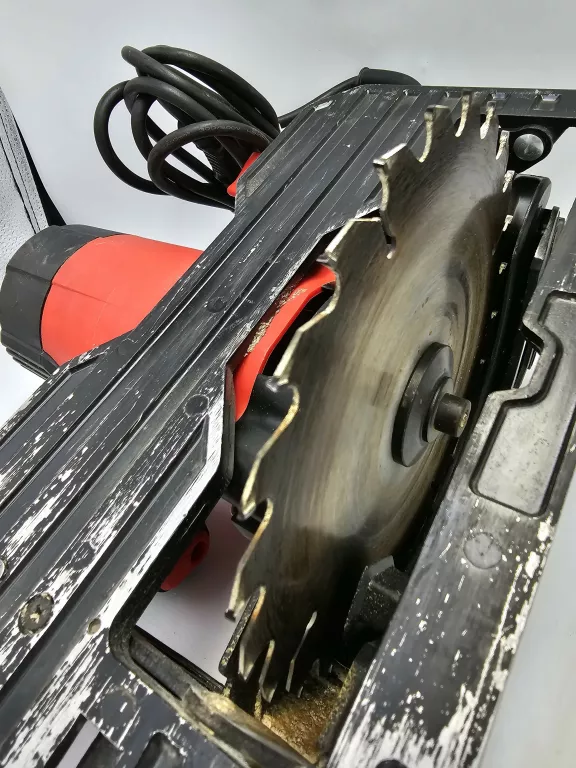 PIŁA ELEKTRYCZNA YATO YT82151 KOMPLET