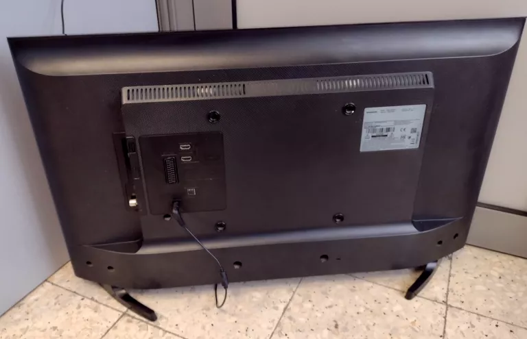 telewizor-samsung-32-ue32j4000-pilot-kod-producenta-ue32j4000awxxh