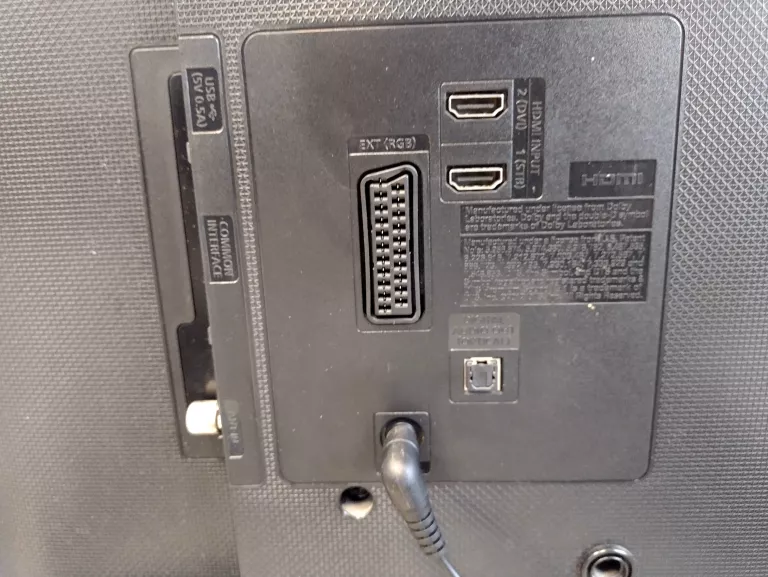 telewizor-samsung-32-ue32j4000-pilot-przekatna-ekranu-cale-32