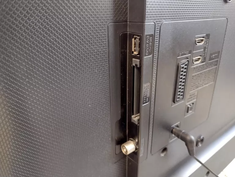 telewizor-samsung-32-ue32j4000-pilot-smart-tv-nie