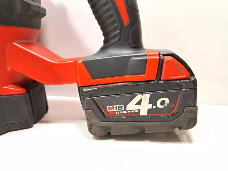 ODKURZACZ MILWAUKEE M18 CV
