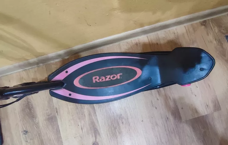 HULAJNOGA RAZOR E90 POWER CORE S