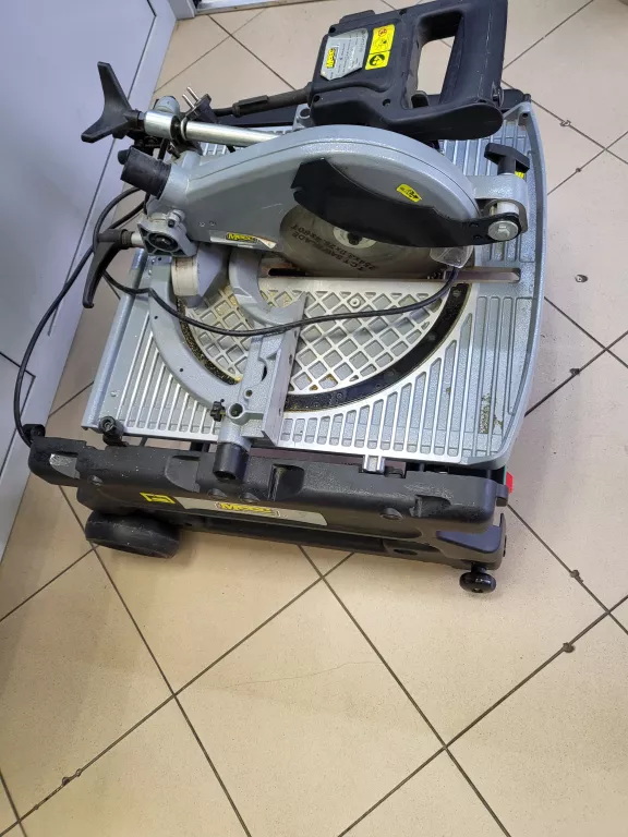 PILARKA TARCZOWA MEEC TOOLS 242-167 1800W