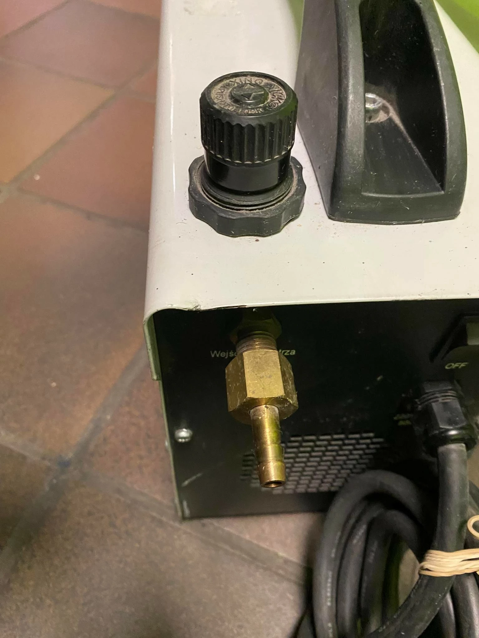 przecinarka-plazmowa-macallister-mspc40a-at-opis-at-napiecie-zasilania-v-230