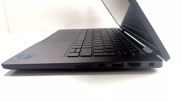 LAPTOP DELL 7330 I7 12 GEN 16GB RAM 512SSD