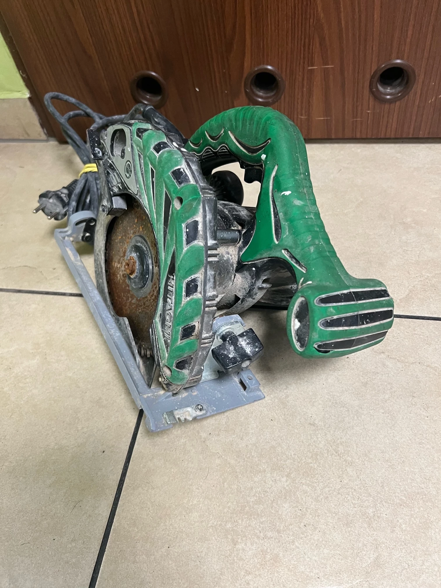 pila-tarczowa-hitachi-c6bu2-okazja-stan-uzywany