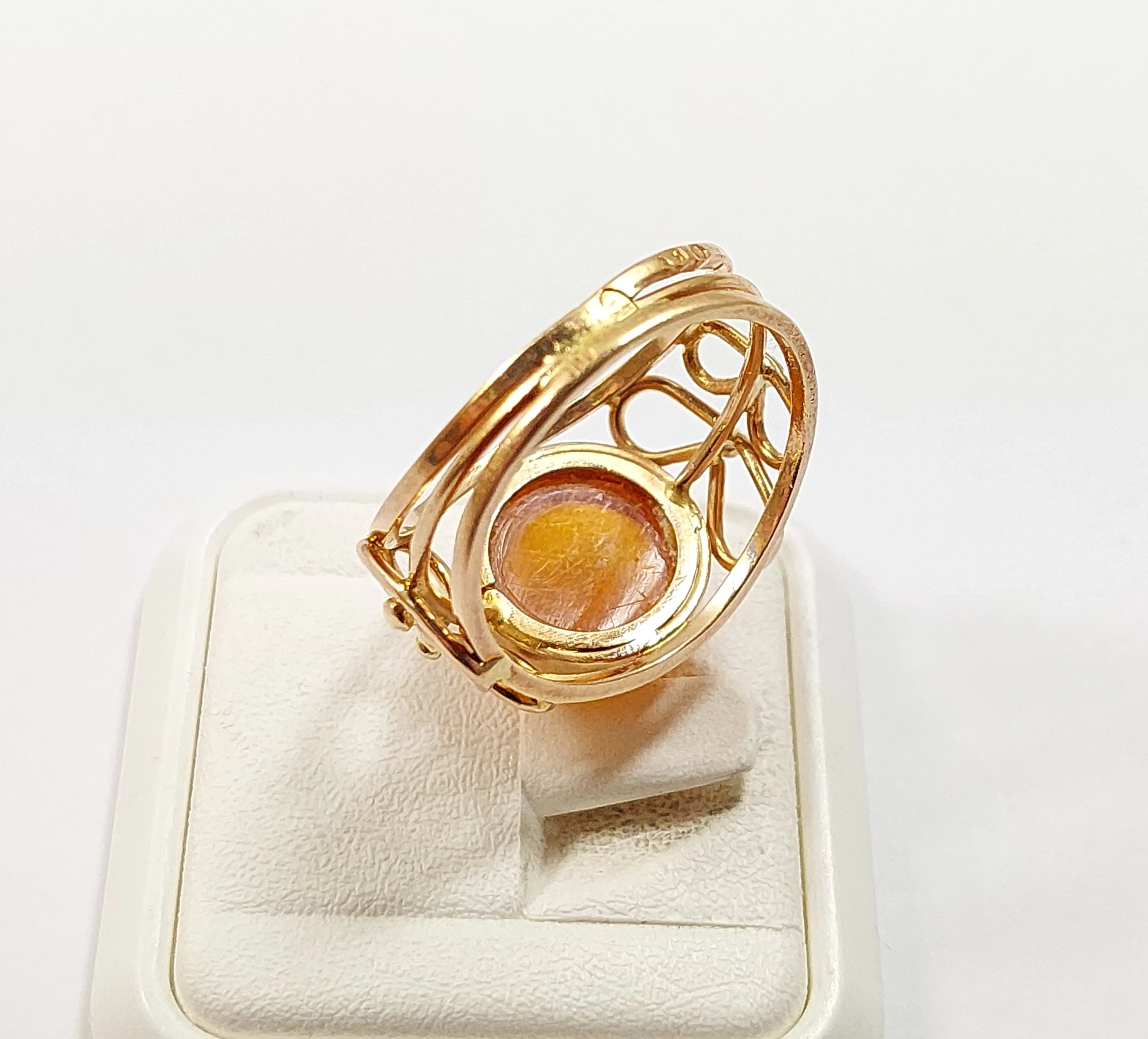 zloty-pierscionek-bursztynem-585-w611-r21-rodzaj-wyrob-jubilerski