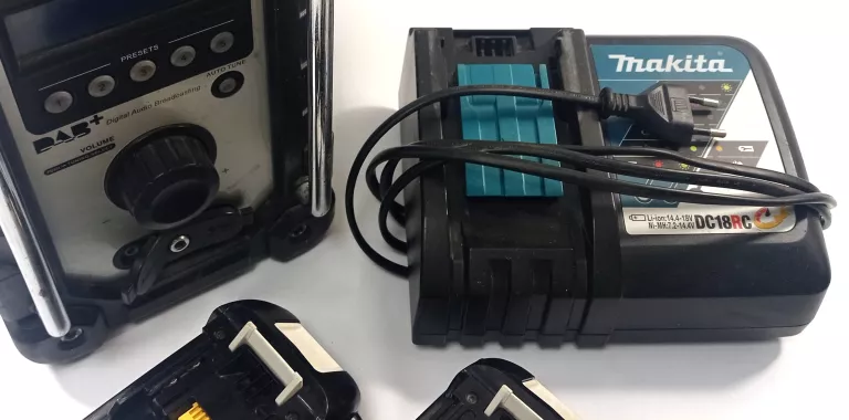 RADIO BUDOWLANE MAKITA DMR110