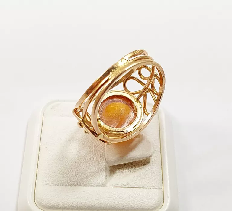 zloty-pierscionek-bursztynem-585-w611-r21-rodzaj-wyrob-jubilerski
