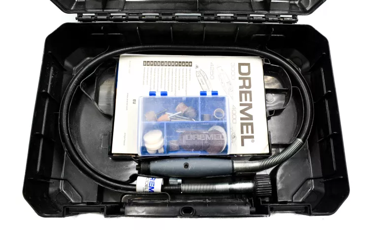 MINISZLIFIERKA WIELOFUNKCYJNA DREMEL 3000 130W