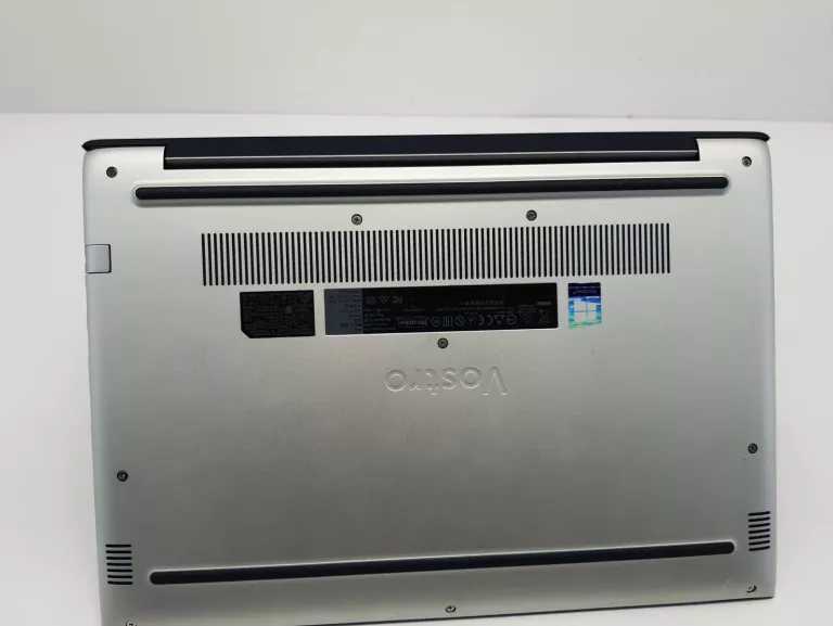 LAPTOP DELL VOSTRO P88G001 I5 16GB