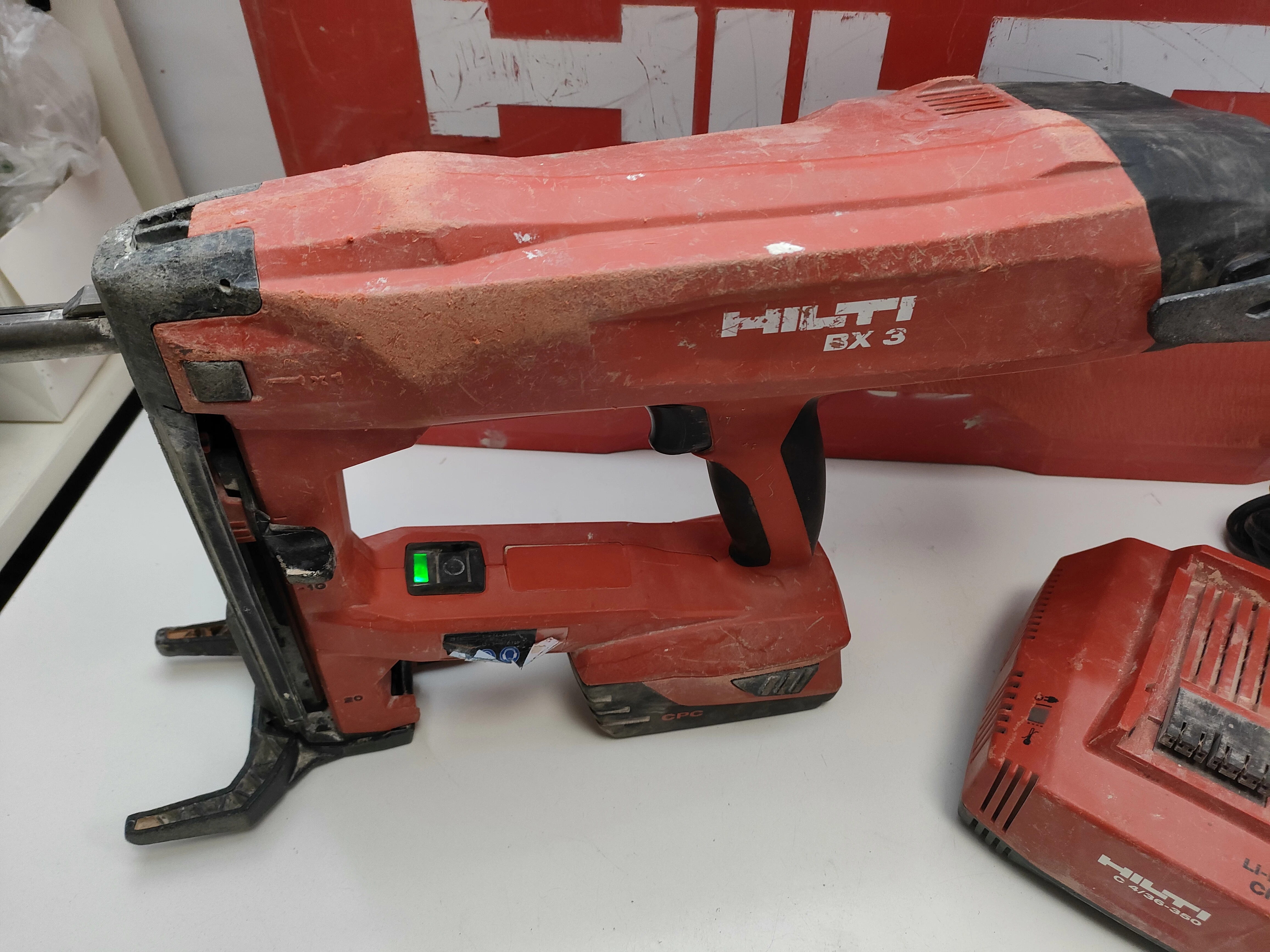 osadzak-gwozdziarka-akumulatorowa-hilti-bx-3-dluga-5-koscierzyna